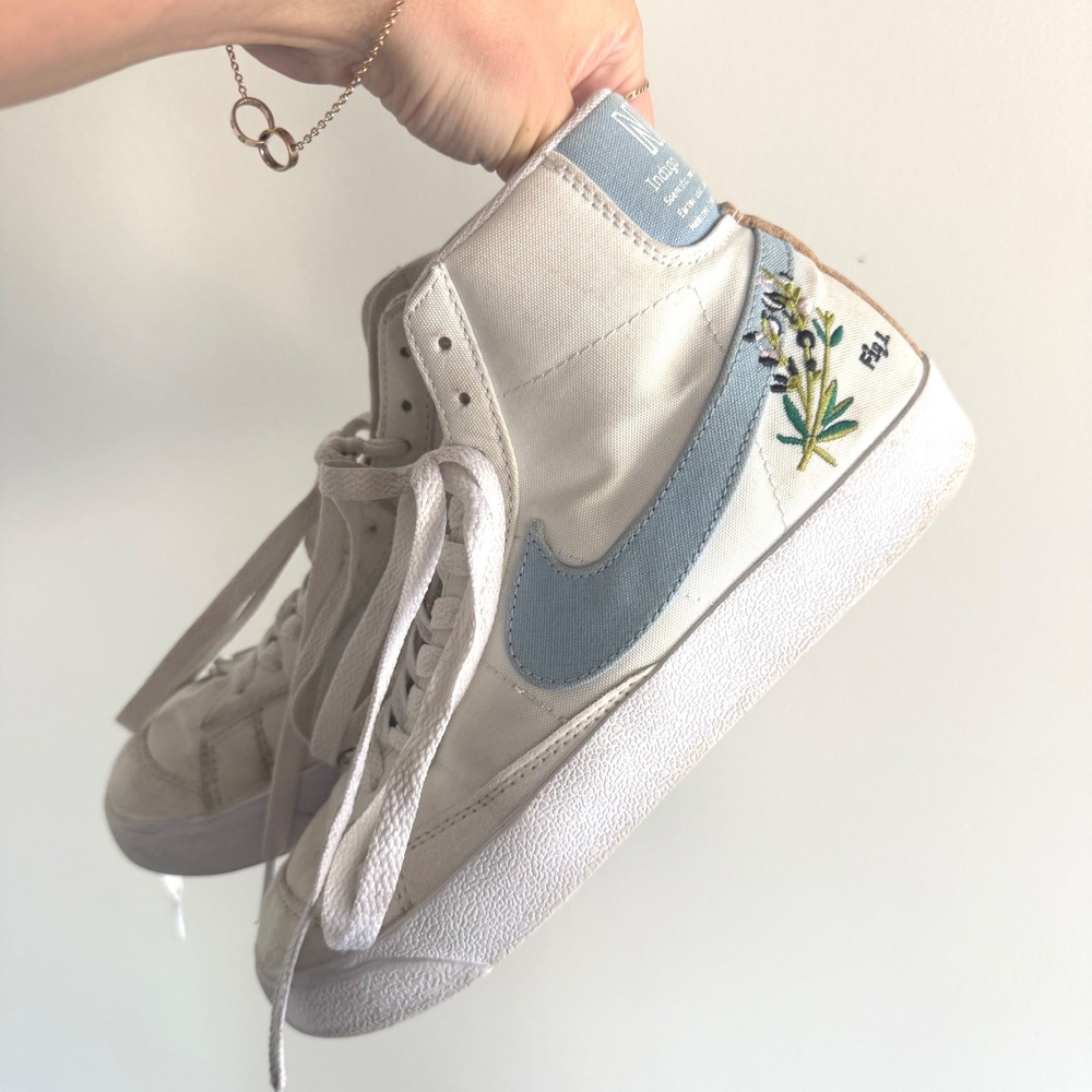 Nike Shoes Blazer Mid 77 SE  Indigo Flora Canvas High Top Sneakers Womens 8